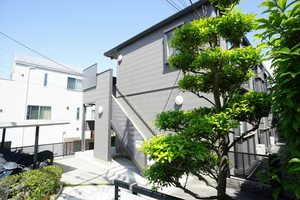 シャルマン反町