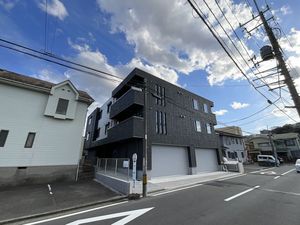 ワレアハレ新杉田 301号-13