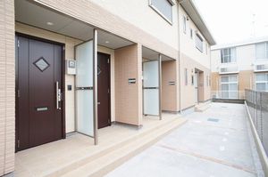 サンチェリーコート 201号-3