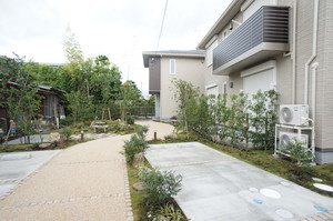 ドゥ　ラ　レーヌ　Ｅ 201号-13