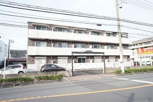 シャーメゾン前川 103号-1