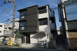 ラピス　イースト 201号-1