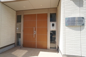 グランエスパシオⅣ 202号-3