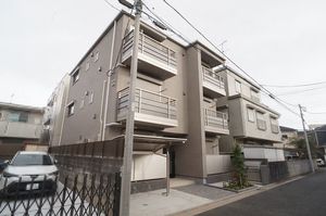 コンフォーザ鶴間