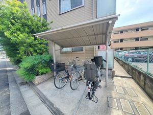 メッゾ　モンテ 302号-13