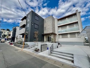 ルミエール 202号-1