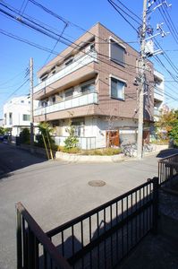 エクラシエ新城 202号-1