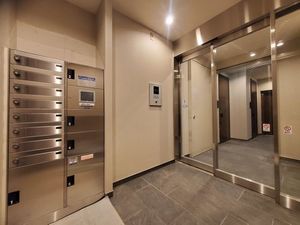 グランド　スクエア　ウエスト 302号-15