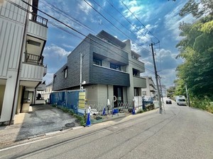 イノヴェーゼ 201号-3