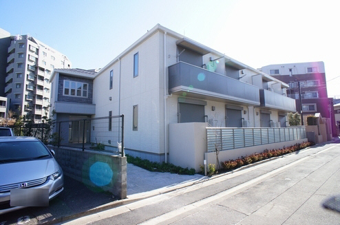 シャーメゾン氷川台102-1