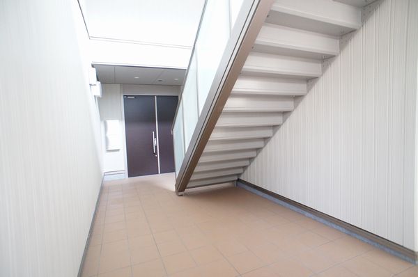 ディープリー・アイ 203号-15