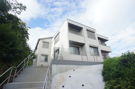 ラ・ヴァーン旭ケ丘　Ａ