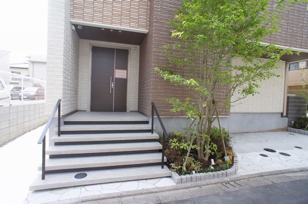 Helios Court 203号-2