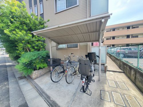 メッゾ　モンテ 302号-13