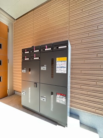 メゾン・ド・アベニール 302号-15