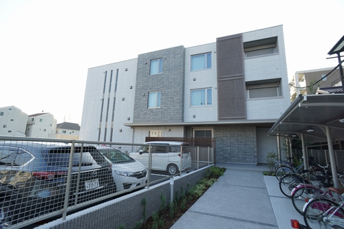 ルミエール新川崎 303号-2
