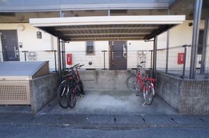 フレグランス吉川 202号-2