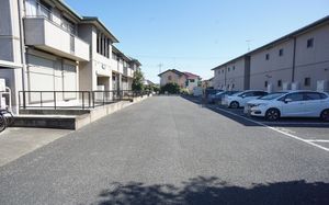 ビバリーヒルズＥ 201号-14