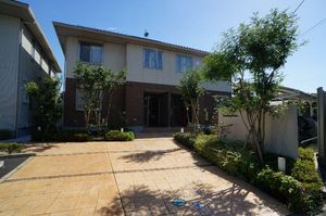 Ｆａｍｉｌｌｅ　Ｇａｒｄｅｎ