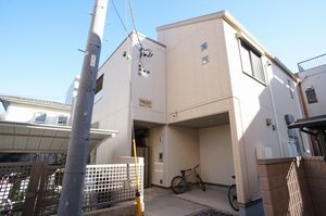 ブランローズ 201号-1