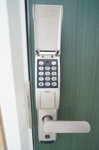 ハニーハウスＣ 202号-3