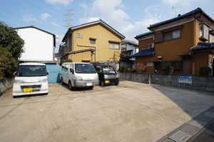 シャーメゾン　イースト 201号-4