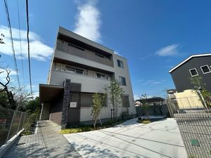 カーサ　アダン