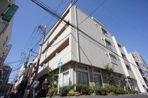 シャーメゾン　リリアル