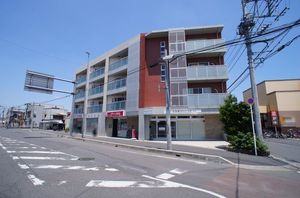 リヴォーレ中田