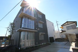 グラン・メゾン 303号-12