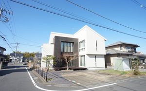 高坂貸家戸建て