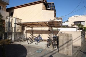 シャーメゾン仲町 203号-3