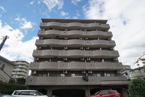 シャン・アヴェニュ 203号-1