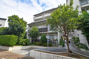 オクタビア・ヒル　Ｄ 301号-1