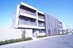 エルミタージュクール 210号-1