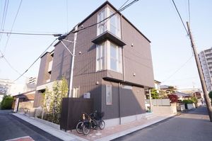 エム　エテルノ