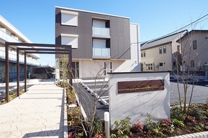 カーラ　ボヌール