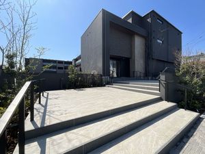 カーサ　ファミリオ 302号-1