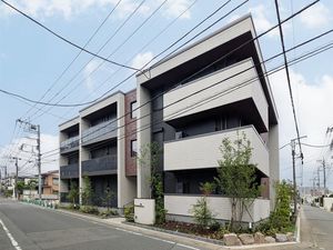 ヒナ　ティアレ