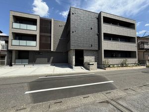 ポロニア　コート