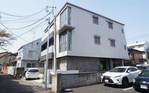 メゾン　ド　シャルマン