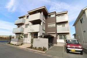 グランプリエ浦和美園 202号-1