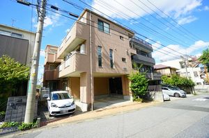 フラッツ・ブルーム 102号-1