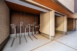 ウィズプラス浦和美園 ウエスト A棟 204号-13