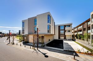 ウィズプラス浦和美園　ウエスト　Ｄ棟 304号-1