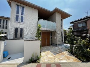 コンフォルマン－ウェスト