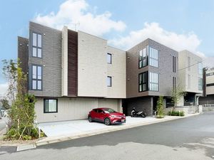 シャーメゾン　カスガ