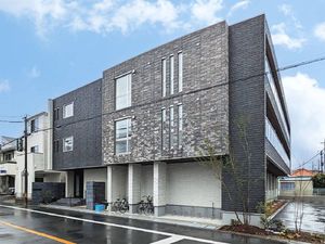 エクラージュＫ