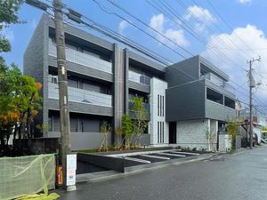 シャーメゾン　フローラ 303号-1