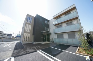 グラン　ファースト